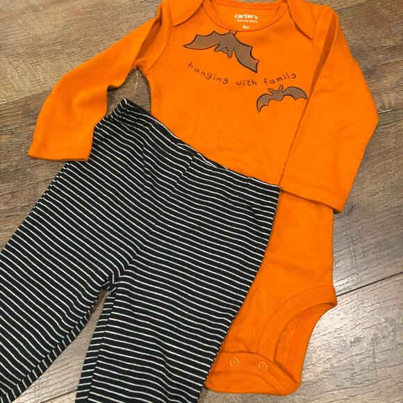 Carter's Unisex Baby 2-Pc 'Hanging with Family' Top and Bottom Set 9 months - Picture 1 of 3